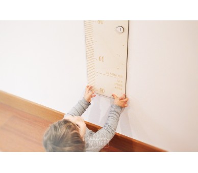 Régua de crescimento parede personalizada com nome e dados de nascimento