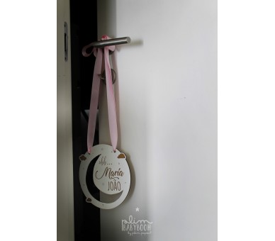 placa shh dorme bem