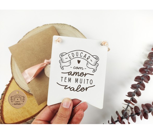 mini placa A MELHOR MADRINHA+ embalagem com etiqueta de madeira